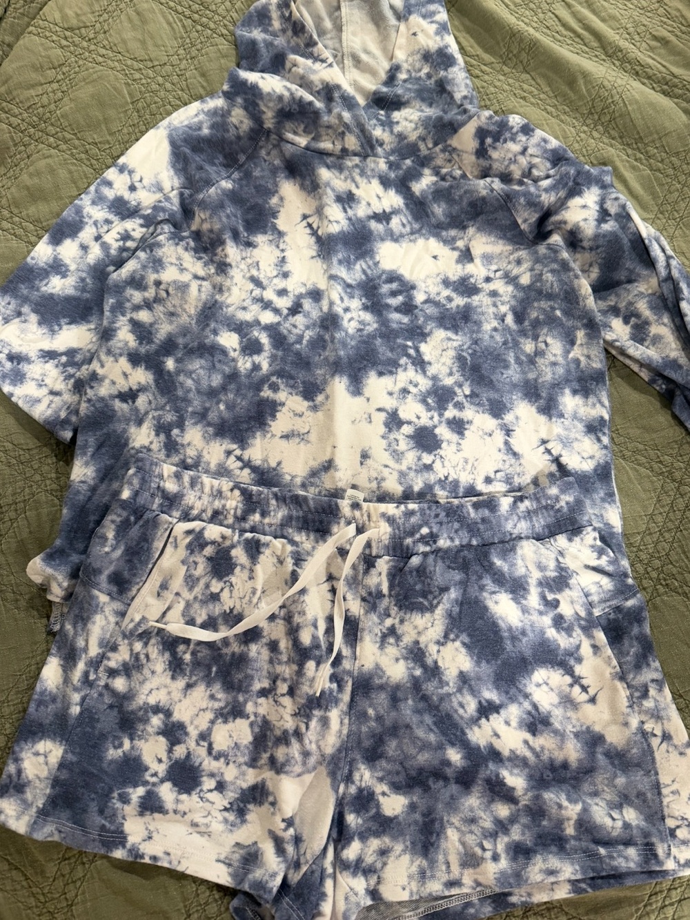 Tie-Dye Blue and White womens Hoodie Set